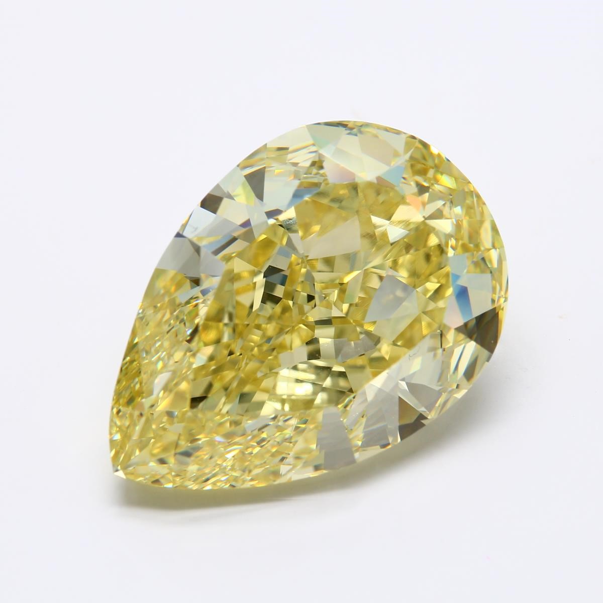 Yellow Diamond Detail: IceStore Natural Yellow Diamonds
